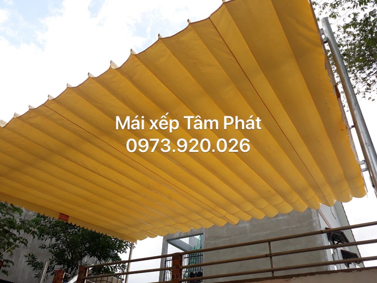 Mái bạt xếp tại TPHCM giá rẻ