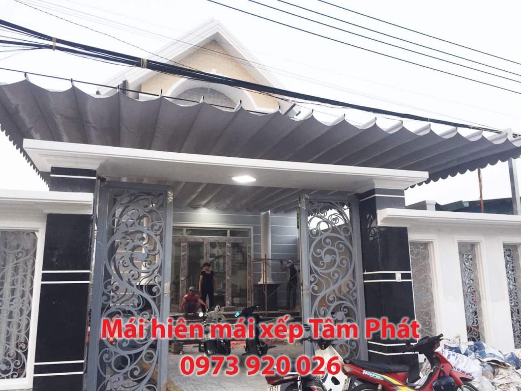 Mái bạt xếp che hiên nhà