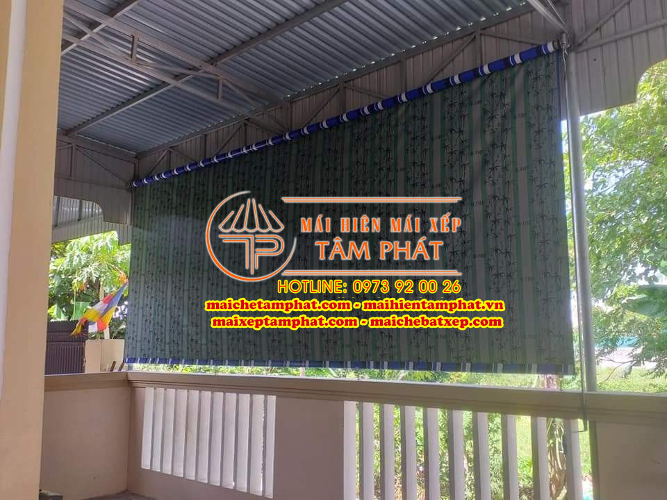 Rèm bạt che nắng mưa tự cuốn giá rẻ ở Đồng Nai